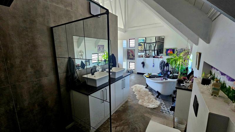 3 Bedroom Property for Sale in Dwarskersbos Western Cape